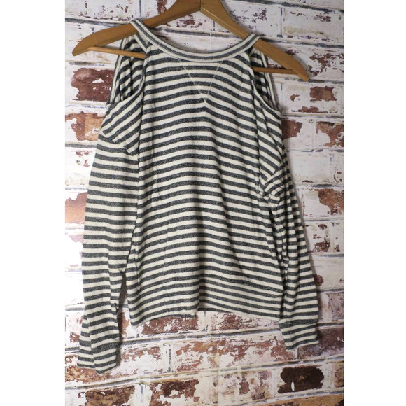 BCBGMAXAZRIA Eznei Pure Cotton Cold Shoulder Cutout Knit Gray Striped Blouse - Picture 3 of 9